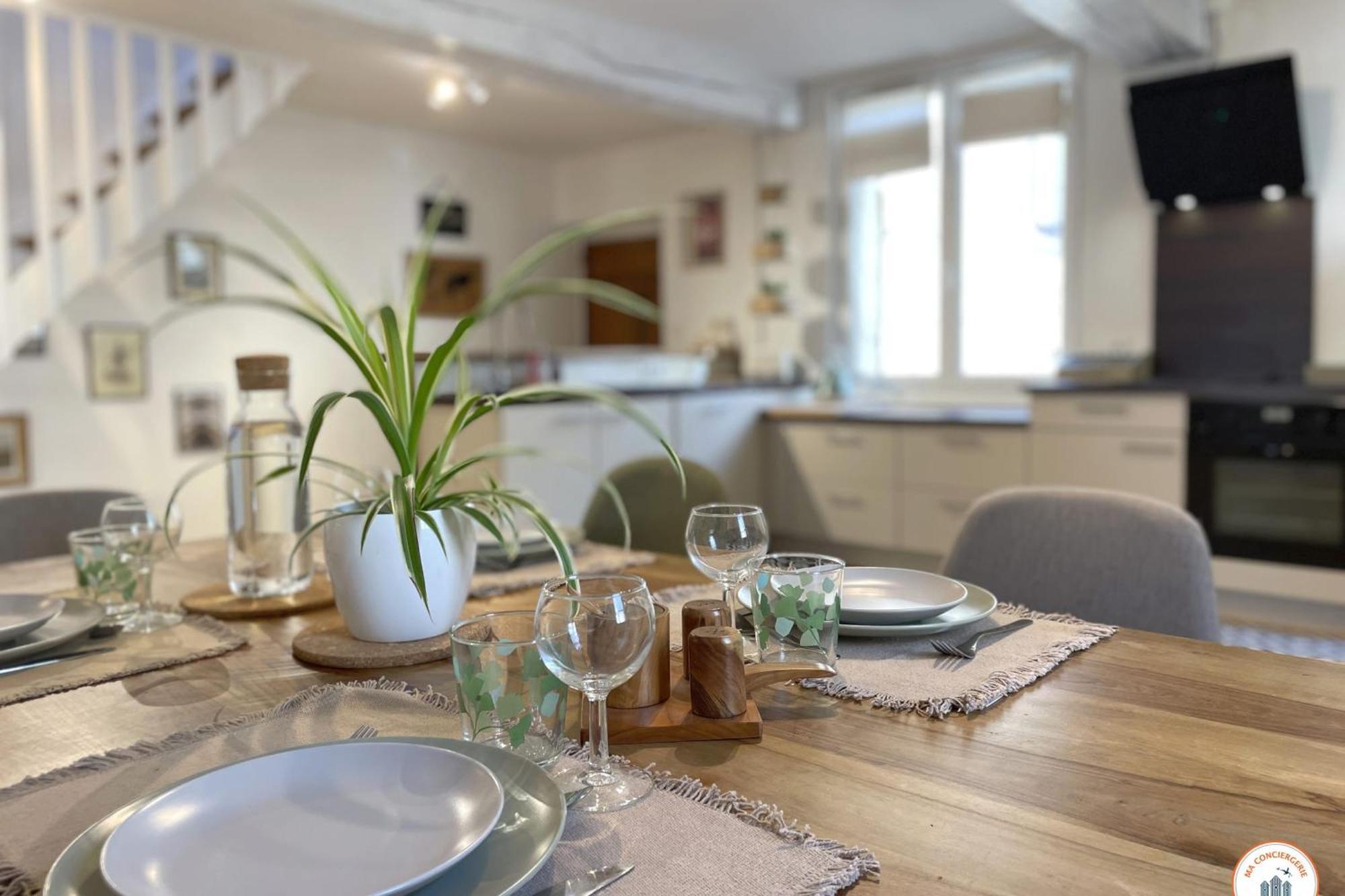 Le St-Laurent - Magnifique Triplex - Calme Caen Eksteriør billede